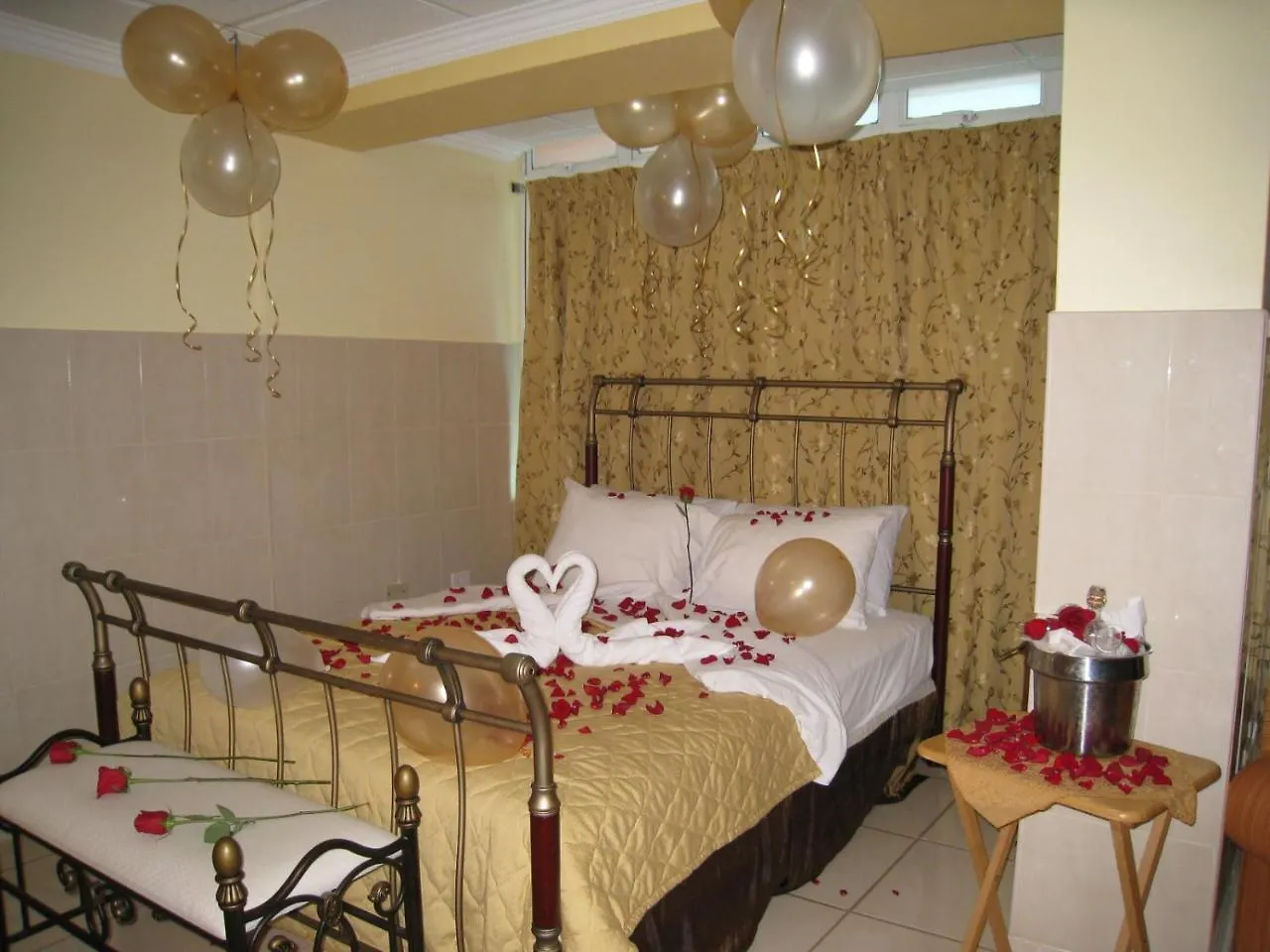 Alicia'S Palace Hotel Port of Spain 0*,
