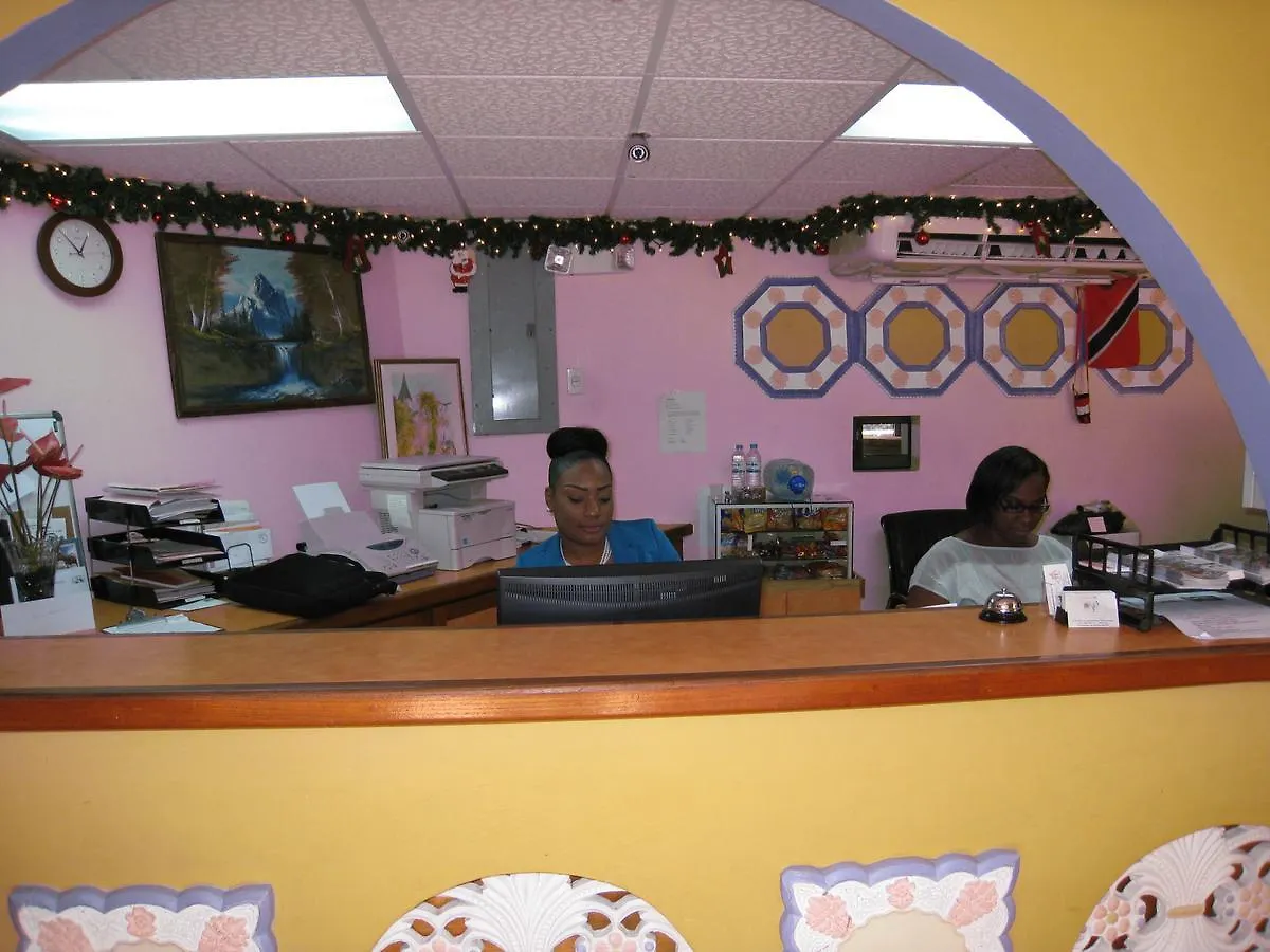 酒店 Port of Spain Alicia'S Palace酒店