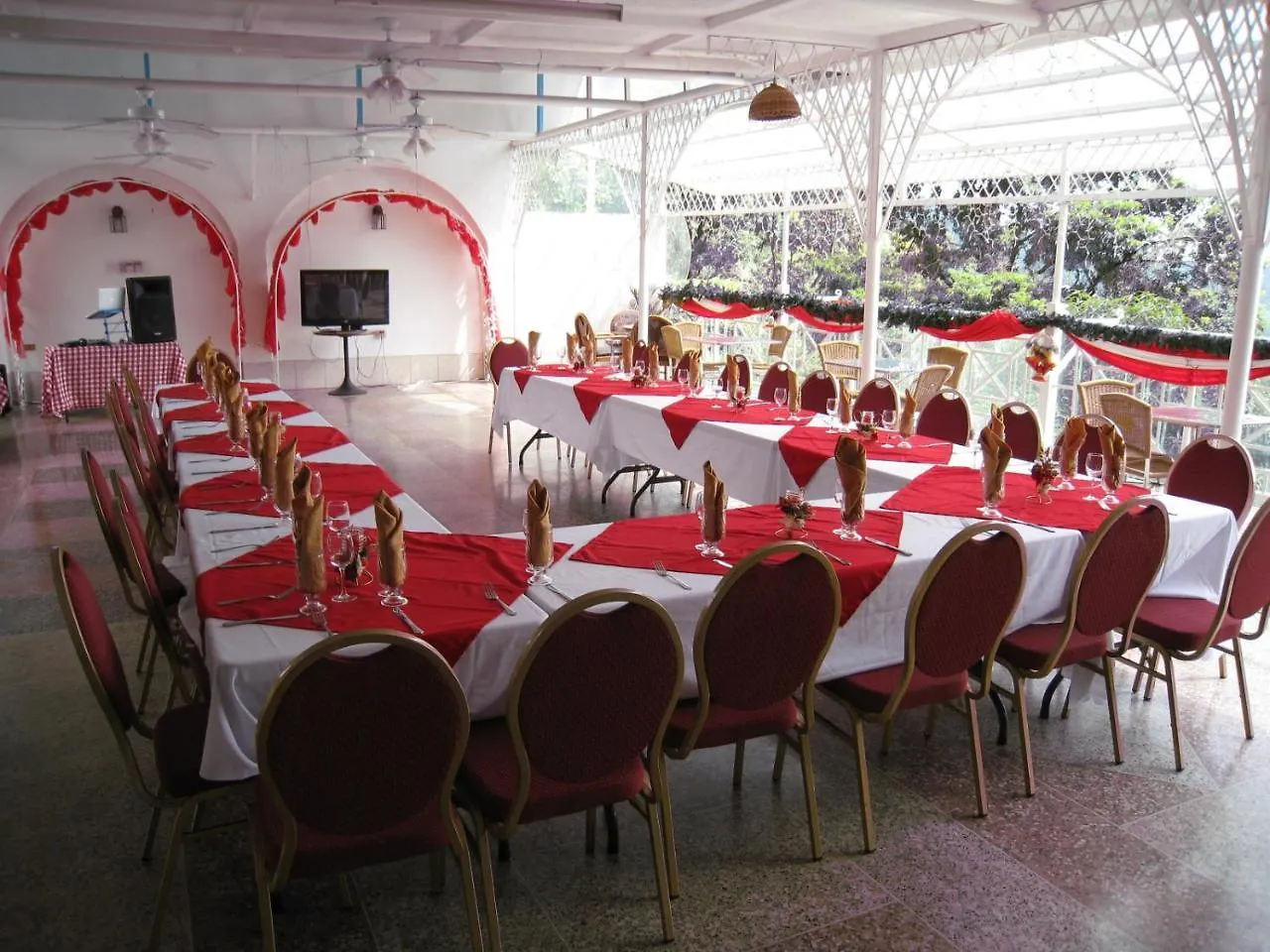 Alicia'S Palace Hotel Port of Spain
